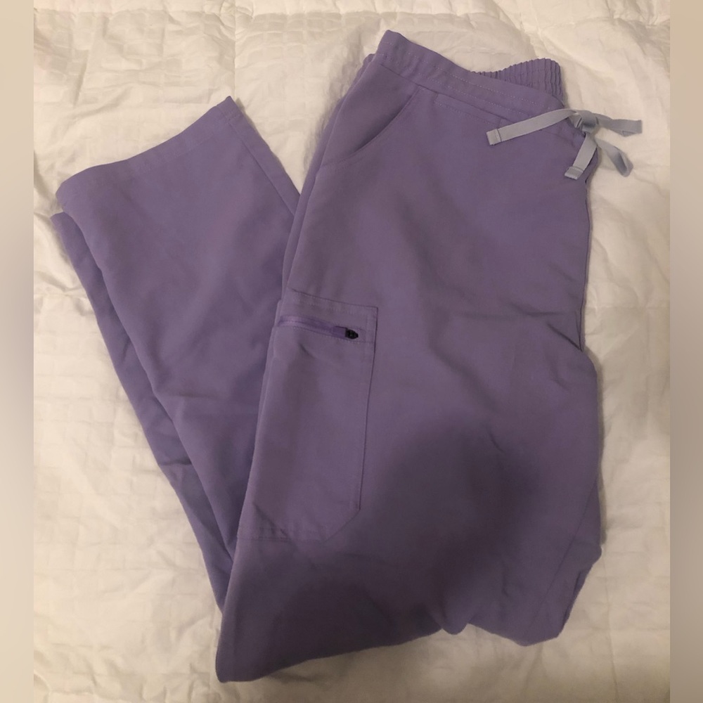 FIGS Scrubs Set Lavendar